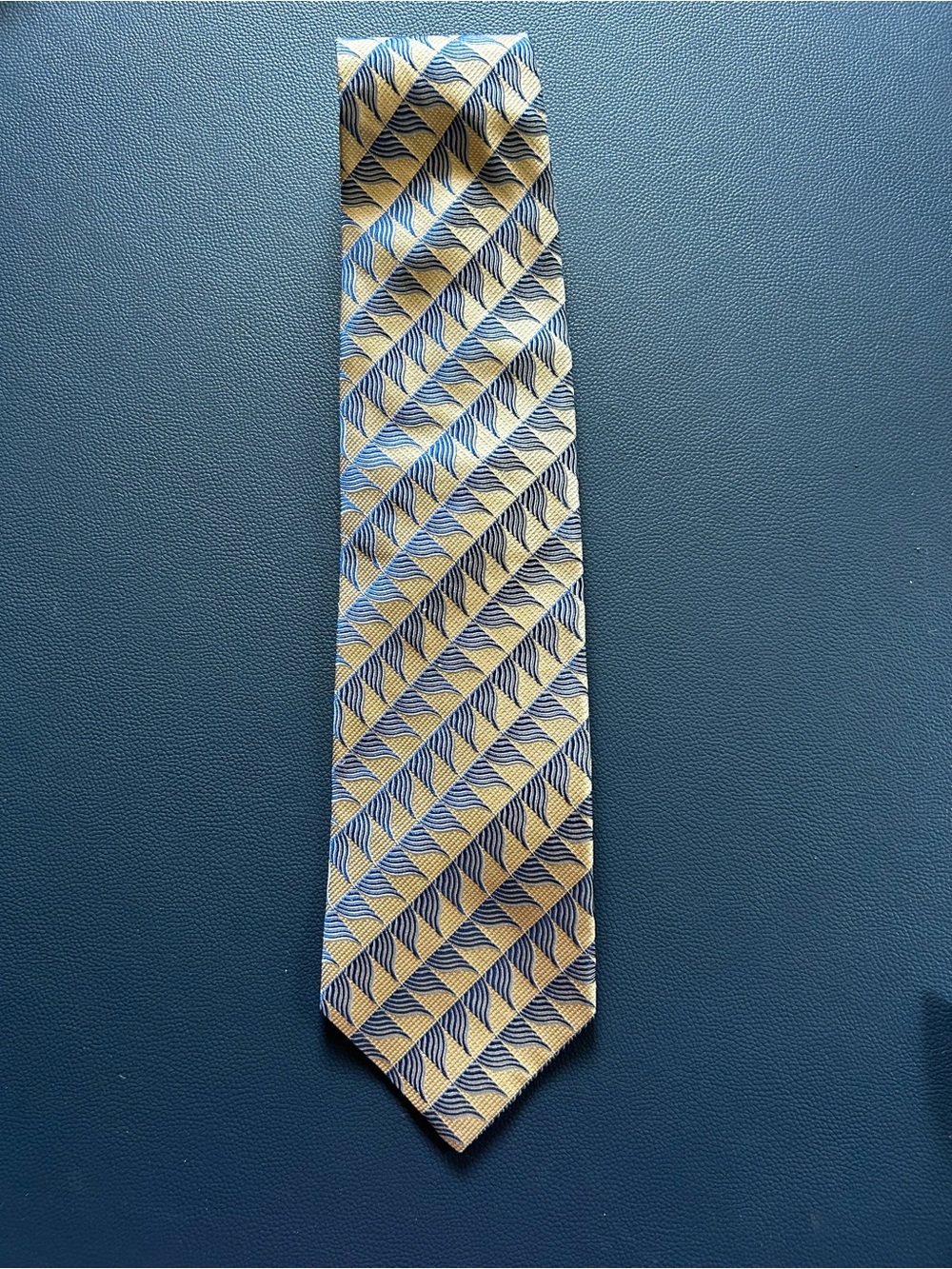 Bachrach Blue and Cream Diagonal Geometric Tie